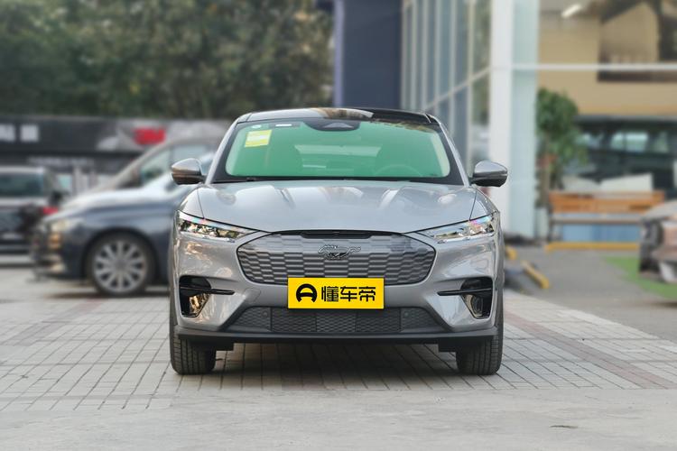 美国国家公路交通安全管理局：福特申请召回 102 辆汽车