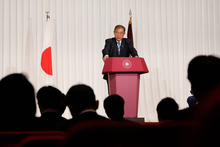 为应对自民党提前选举呼声 日本首相石破茂与盟友进行磋商